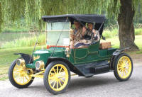 Pat and Vern Wellburn - 1911 Stanley Model 62